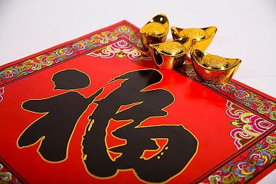 《红霞岛》英雄介绍 四人都可以选择任何角色